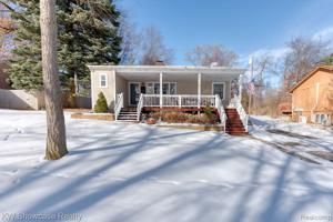 2712 Parklawn Drive