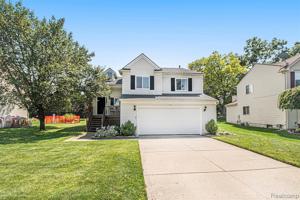 2805 RIVERSIDE Drive