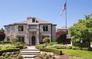371 LAKE SHORE