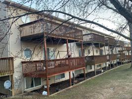 4991 OAK HILL Drive