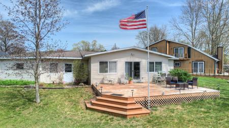 2103 Island Drive