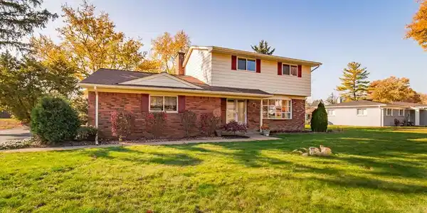 4871 CURTIS Lane