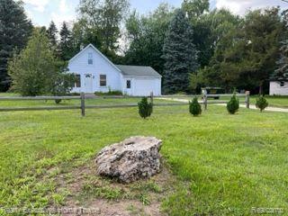 1225 N LAKESHORE Road