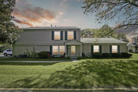 2913 ROCKFORD
