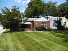 2648 WOODBINE Drive