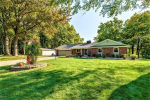 8148 Lake Vista Drive