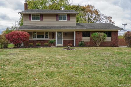 5445 Frankwill Avenue