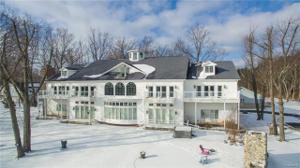 7240 LAKESHORE Road