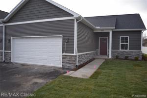 930 E CLINTON
