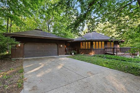 7306 N 37th Street
