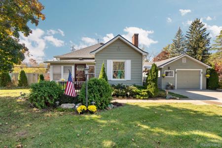 125 University Drive