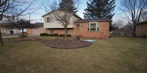 121 FREDERICK Drive