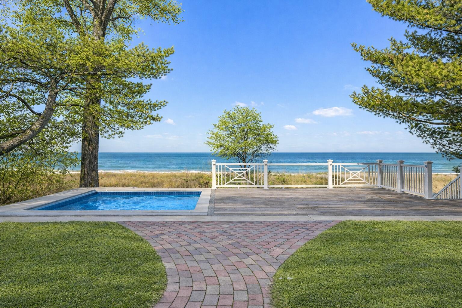 Image 2: 502 Marquette