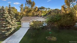 3309 GREENLAWN Avenue