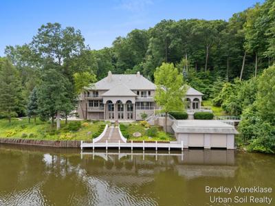 7635 Sandy Hollow Lane