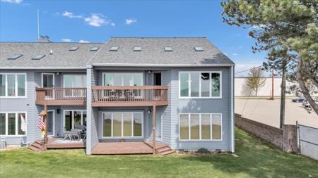 311 W Lake