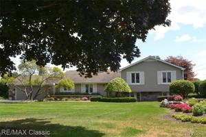 5172 Driftwood Drive