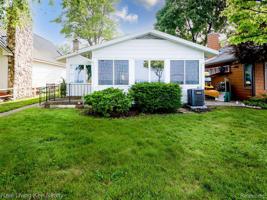5324 LAKESHORE RD