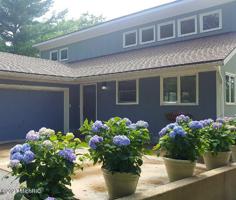 180 E Gull Lake Drive