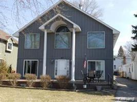 917 E WALLED LAKE Drive