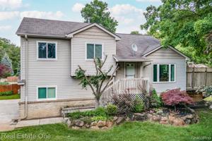 85 OAK PLACE