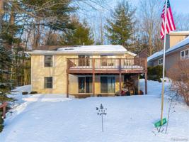 7993 ISLAND Court