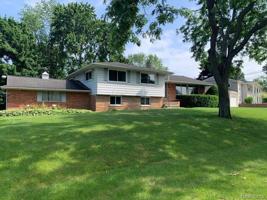 2084 TWILIGHT Hill