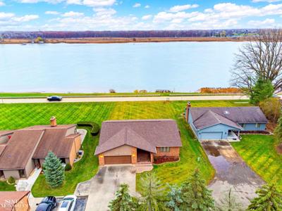 2512 River Road