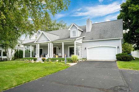 13730 Peninsula