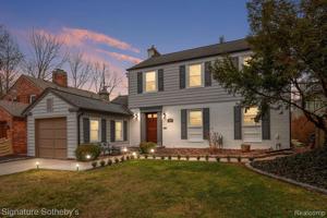 358 MARY Street