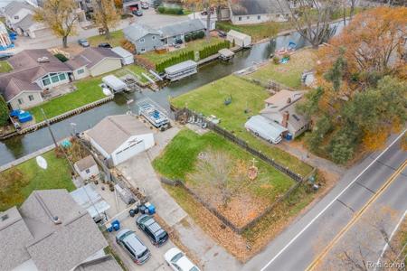 1230 S CASS LAKE Road