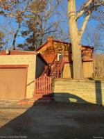849 N LONG LAKE Boulevard
