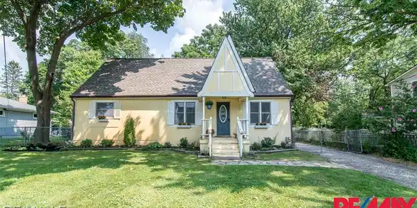 124 SCHORN Drive