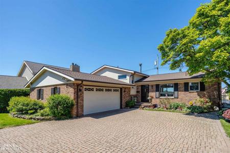 22601 Statler