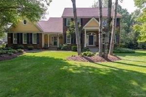 5233 RIDGE TRAIL N