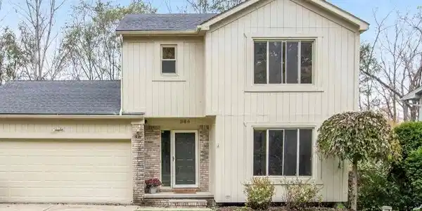 344 SUMMIT BLVD