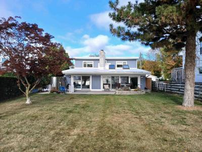 34400 Jefferson Avenue