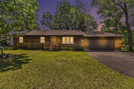 1660 Iroquois Trail