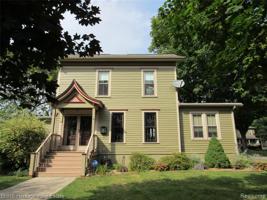 304 W WASHINGTON Street