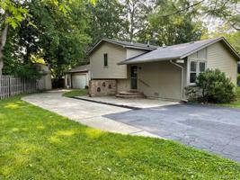 1335 MOCCASIN Trail