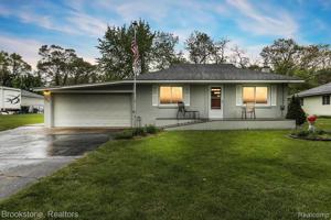 904 Mallock Road
