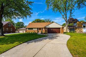 610 ROSLYN