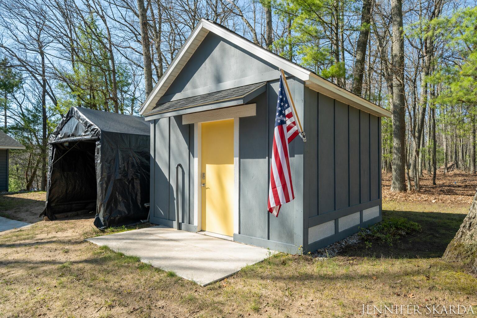 Image 4: 4