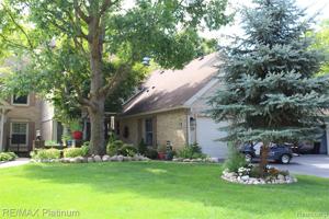 4736 PINE EAGLES Drive