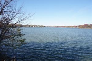 42494 E HURON RIVER