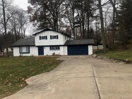5703 Warbler Drive