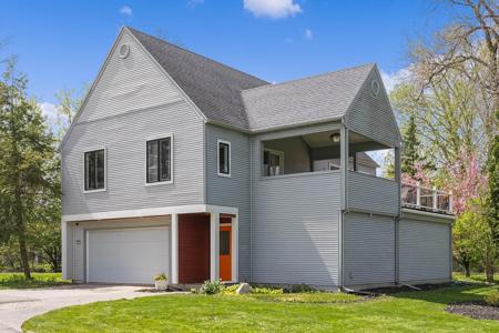 349 Lakeside Drive