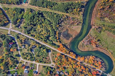 V/L RIVER Road