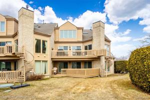 26151 N HARBOUR POINTE Drive