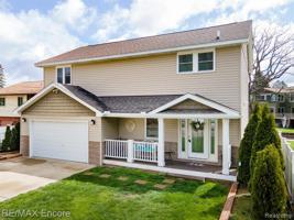 3916 IRIS Drive